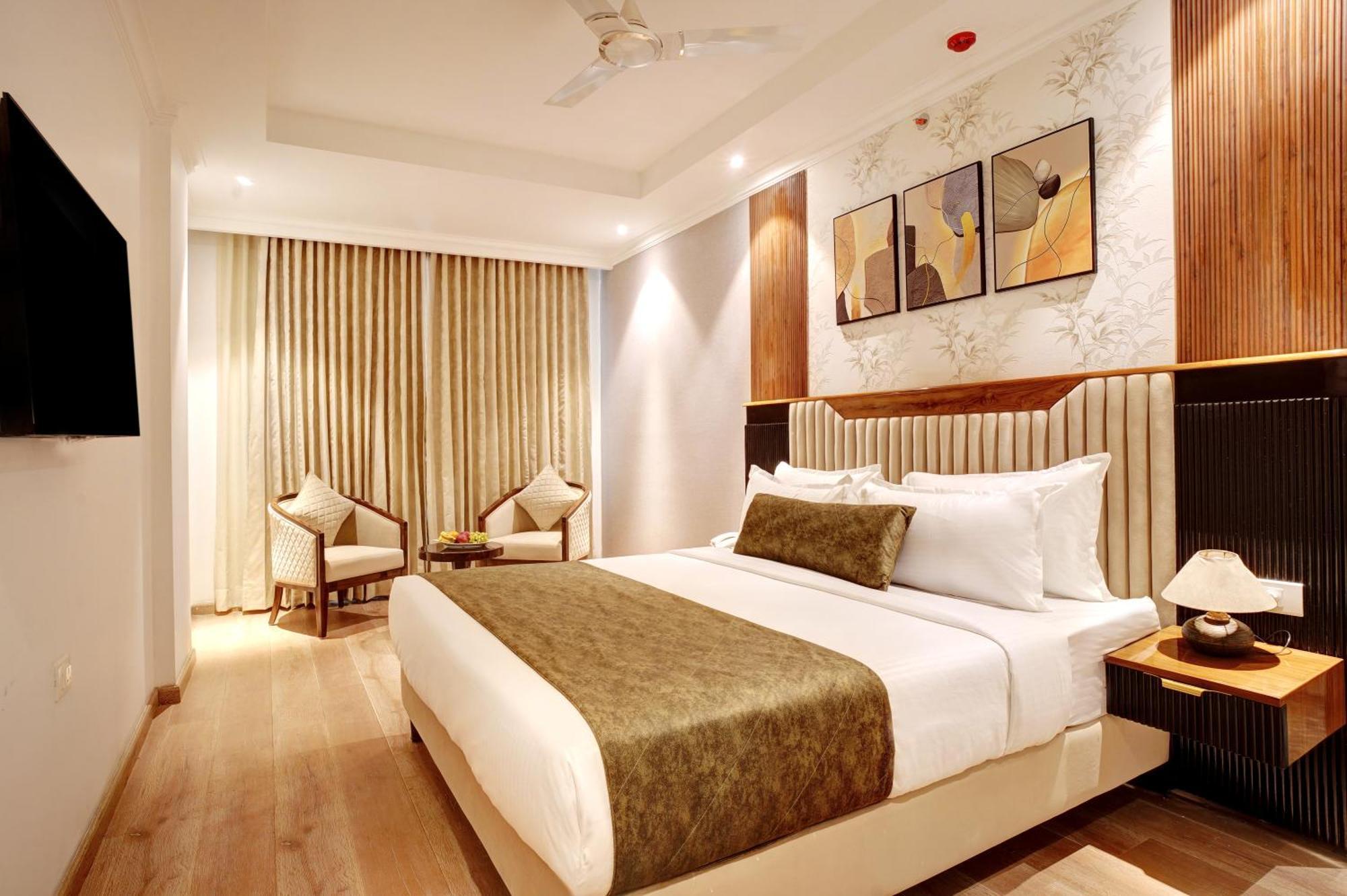 Iva Premium Delhi Airport With Airport Drop Hotel Nova Deli Exterior foto