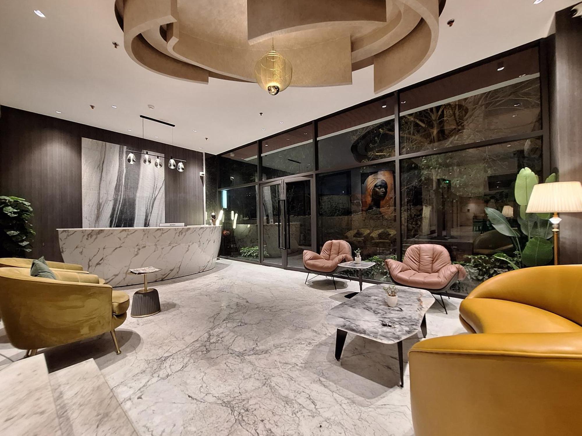 Iva Premium Delhi Airport With Airport Drop Hotel Nova Deli Exterior foto